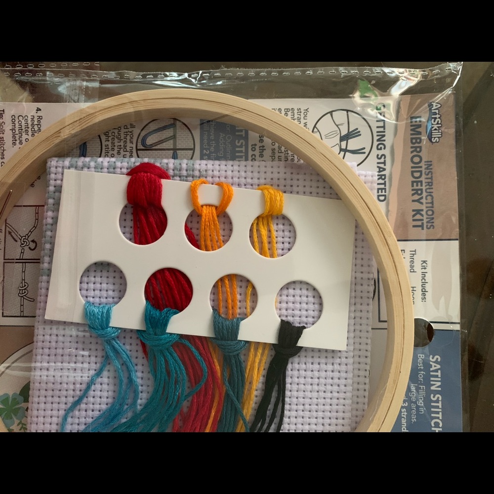 Embroidery Kit - Picture 6 of 6